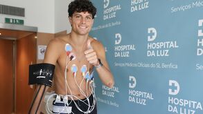 Arrancam os trabalhos de pré-época do Benfica: as imagens dos testes médicos 