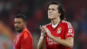 Carreras não escondeu a emoção no adeus ao Benfica