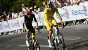 Vingegaard e Pogacar animaram final de dia no Tour