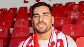 Oficial: Salvador Agra é reforço do Leixões