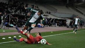 Sporting negoceia Vagiannidis: Panathinaikos não vende por menos de 10 M€ fixos