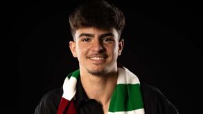 Filho de Nininho Vaz Maia assina contrato de formação com o E. Amadora 