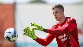 «Vem para o Benfica»: Trubin deixa mensagem a Sudakov nas redes sociais