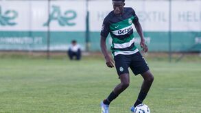 Sporting B vence Felgueiras com bis de Salvador Blopa