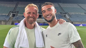 Debast e Kasper Schmeichel mataram saudades dos tempos passados em Bruxelas