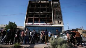 Tragédia no Iraque: incêndio em centro comercial causa mais de 60 mortos