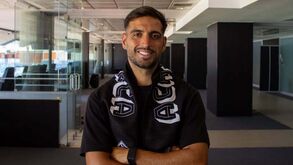 Académica reforça lateral esquerda com Tiago André