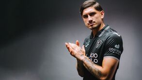 Benjamín Rojas assina pelo Ac. Viseu: «Mantive a ilusão de jogar na Europa»