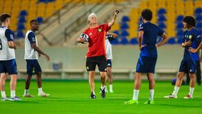 Jorge Jesus lidera treino do Al Nassr com Otávio, Brozovic, Laporte e Mané