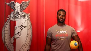 Alexis Borges renova até 2028