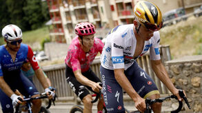 Remco Evenepoel desiste do Tour durante 14.ª etapa