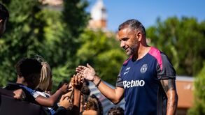 Rui Borges interage com jovens da Academia do Sporting no Algarve