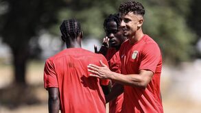 Alverca derrota Estoril por 2-1 com bis de Tiago Leite