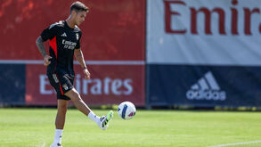 Barrenechea já esteve integrado nos trabalhos do Benfica