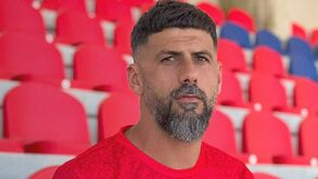 Oficial: Bura chega para dar experiência ao eixo da Oliveirense