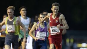 José Carlos Pinto bate recorde pessoal nos 1.500 metros e garante marca para os Mundiais