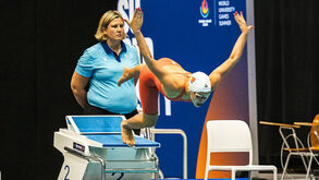 Camila Rebelo quarta nos 100 metros costas dos Mundiais Universitários com recorde