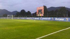 Os últimos preparativos do local de estágio do FC Porto na Áustria