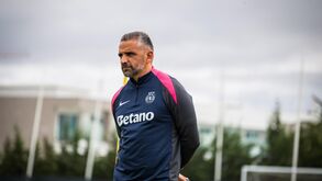 Rui Borges orientou sessão de treino antes do Troféu Cinco Violinos com três baixas