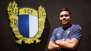 Renan Santana apresentado pelo Famalicão