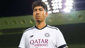 Roberto Firmino deixa a Arábia Saudita e vai jogar no Al Sadd do Qatar