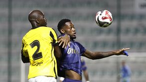 Jogo de preparação no Algarve: Fenerbahçe vence Al Ittihad por 4-0