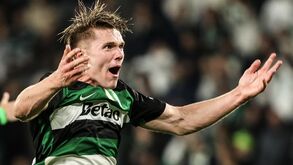 Gyökeres ao minuto: Sporting e Arsenal estão 
nos detalhes e negócio deve ser oficial ainda hoje