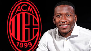 AC Milan oficializa Pervis Estupiñán