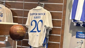 Imagem na internet denuncia aquele que pode ser o número de Alberto Costa no FC Porto