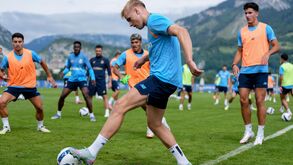 As imagens do primeiro treino de Froholdt com os seus novos companheiros no FC Porto