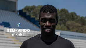 Yazalde volta ao ativo três anos depois para representar o Anadia