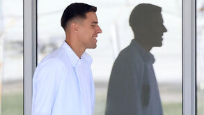 Aí está mais um reforço para o FC Porto: Bednarek já chegou 