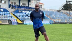 Roque Sapiri estagia no Feirense: «Melhorar nas áreas da periodização do treino e do alto rendimento