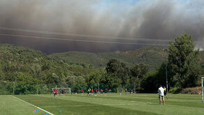 Plantel do Arouca treinou cedo e não foi afetado pelo incêndio