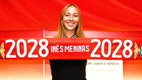 Inês Meninas assina contrato profissional com o Benfica 