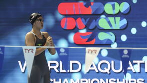 Mundiais: Chinesa de 12 anos participa nas eliminatórias e conquista histórico bronze nos 4x200 livres