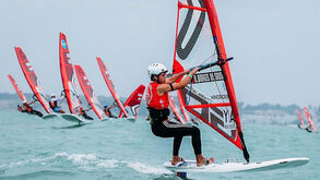 Diogo Borges Sousa foi sétimo no Mundial iQFoil sub-17 em vela