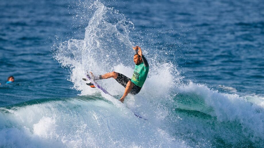 Frederico Morais avança na etapa do Circuito Challenger Series em Ballito