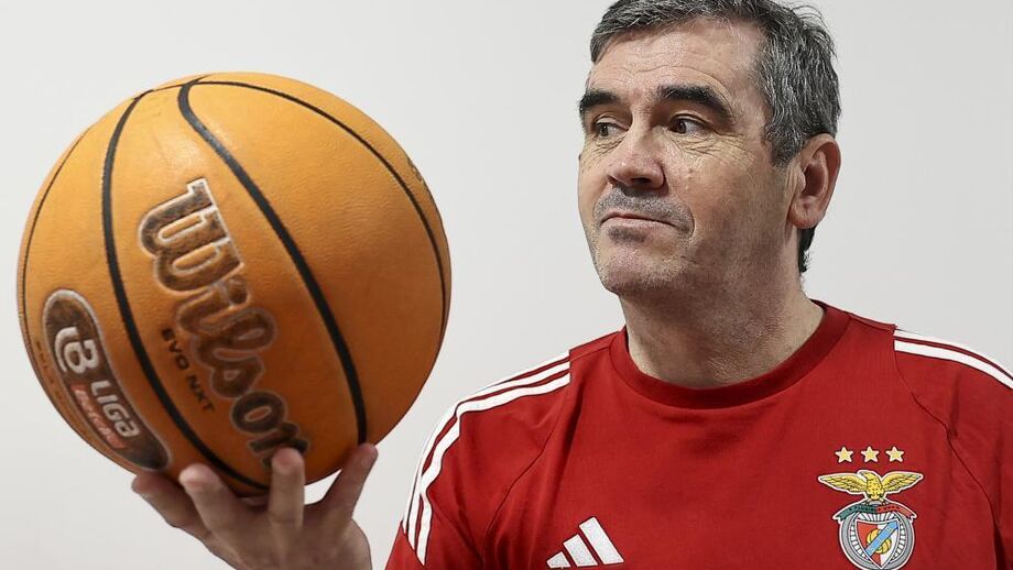 Entrevista ao treinador do Benfica