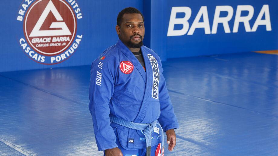 Mauro Riquicho, atleta de Jiu-Jitsu, divide-se entre os tatamis e um estaleiro naval