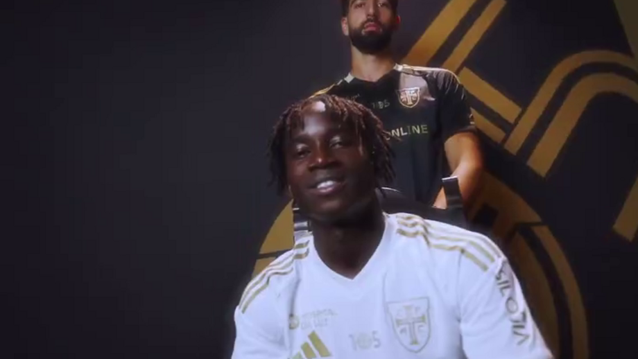 Novas camisolas assinalam 105.º aniversáro dos gansos