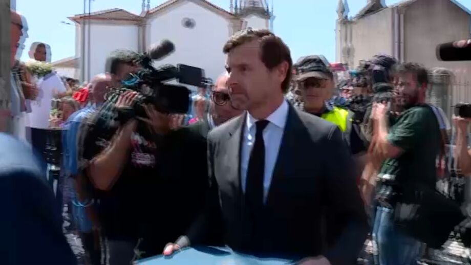 O presidente do FC Porto marca presença no velório dos dois jogadores em Gondomar