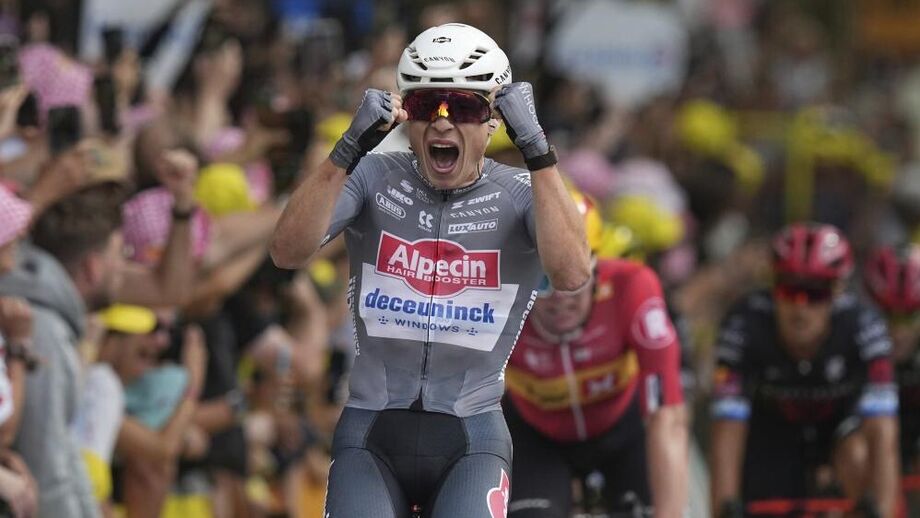 Jasper Philipsen vence  em Lille