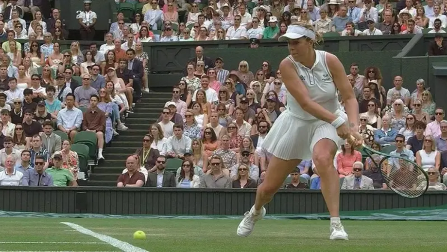 Pavlyuchenkova reage após lance polémico no jogo de Wimbledon