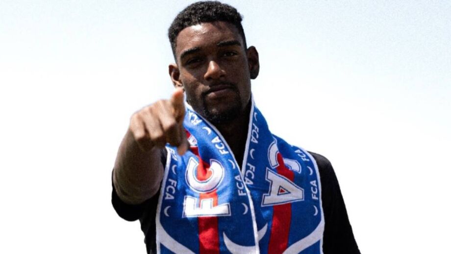 Felipe Lima chegou do Flamengo no último verão