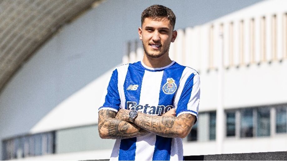 Felipe Silva continua a representar a equipa B do FC Porto