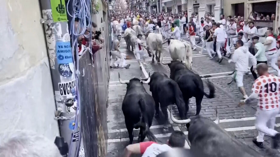 Festas de San Fermin realizam-se em Pamplona, no norte de Espanha, em honra do padroeiro da cidade
