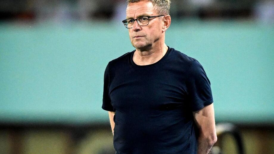 Ralf Rangnick hospitalizado após complicações cirúrgicas