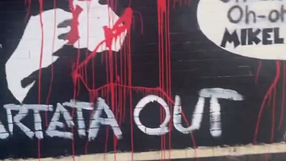 Gunners vão gastar cerca de 60 milhões de euros pela contratação do extremo ao rival Chelsea 