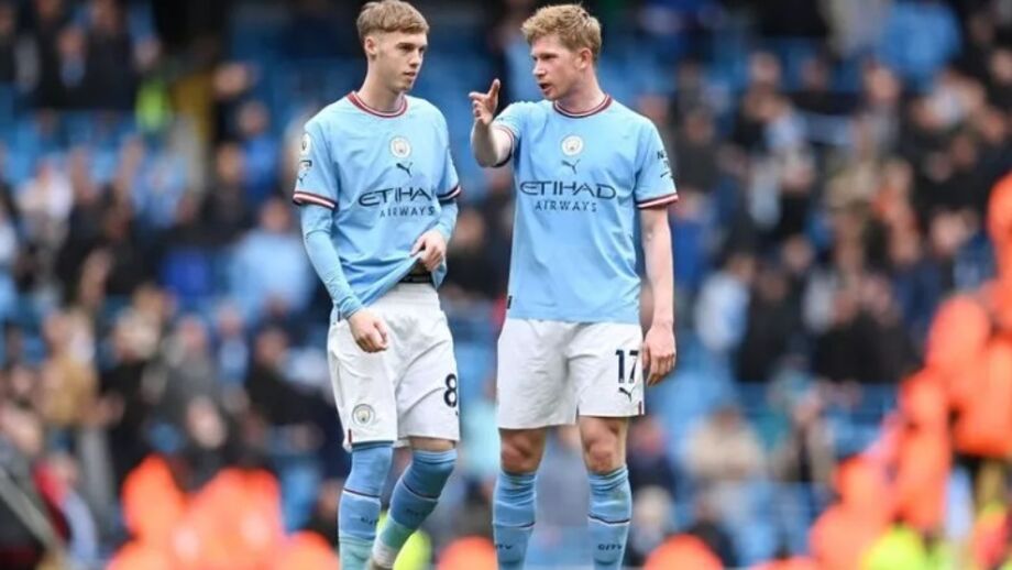 Lescott comenta relação de Cole Palmer e De Bruyne no Manchester City